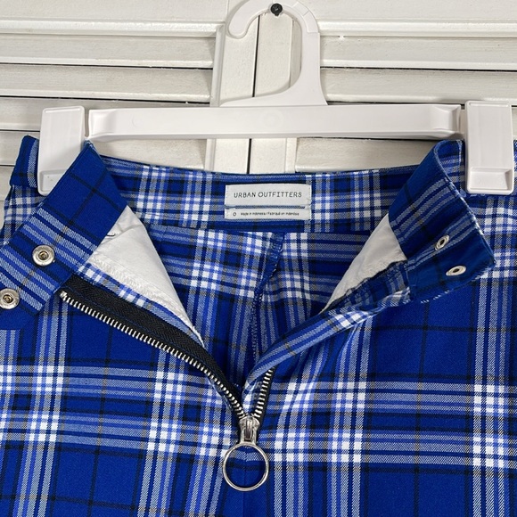 Urban Outfitters Daisy Plaid Zip-Front Wide Leg Pants. Size: 0 - Picture 5 of 13